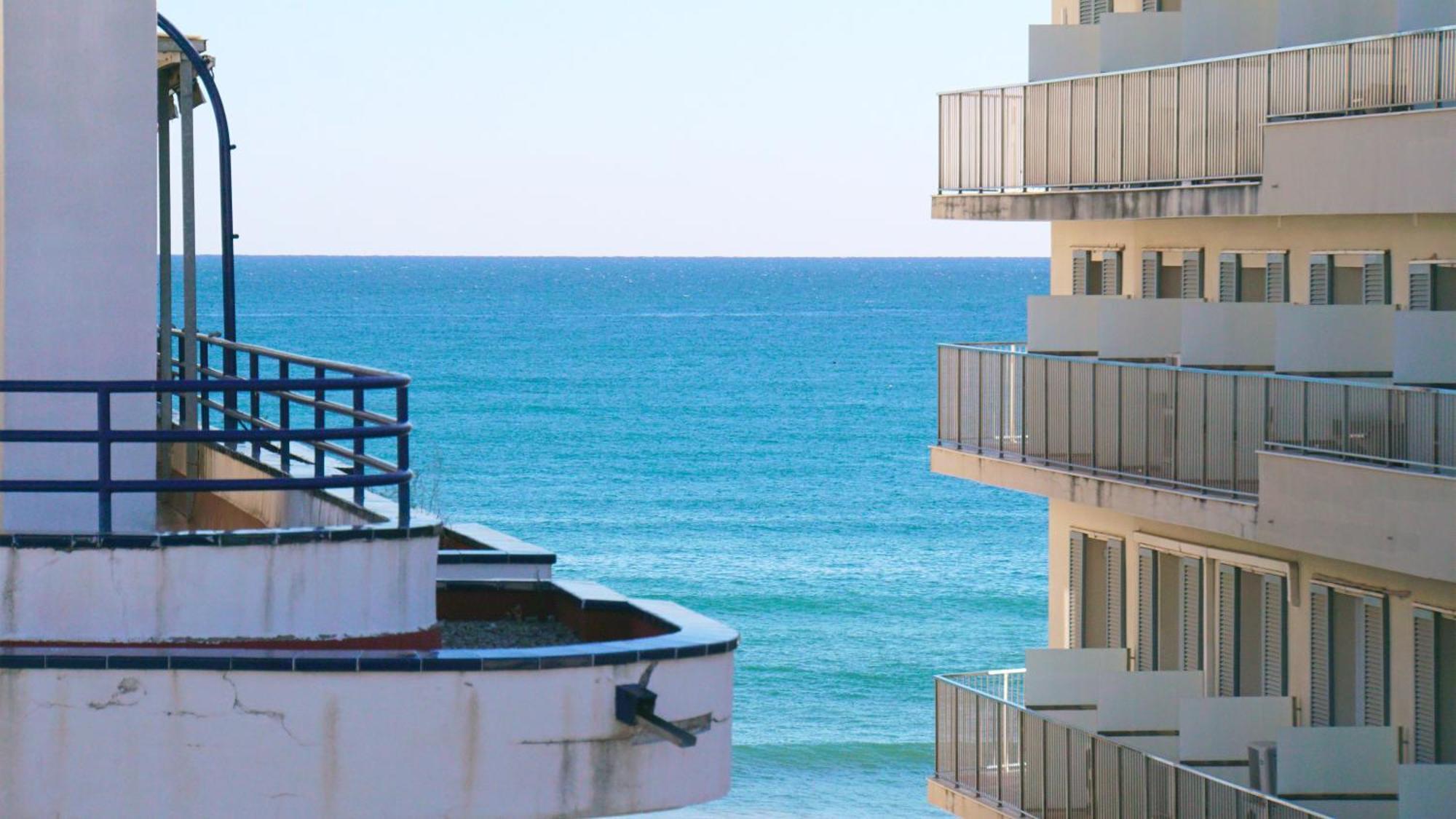 Beachstyle Penthouse By Hello Homes Сіджас Екстер'єр фото
